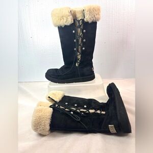 UGG 9 Genuine Sheepskin Shearling n Suede Tall Lace Up Boots Style 5163